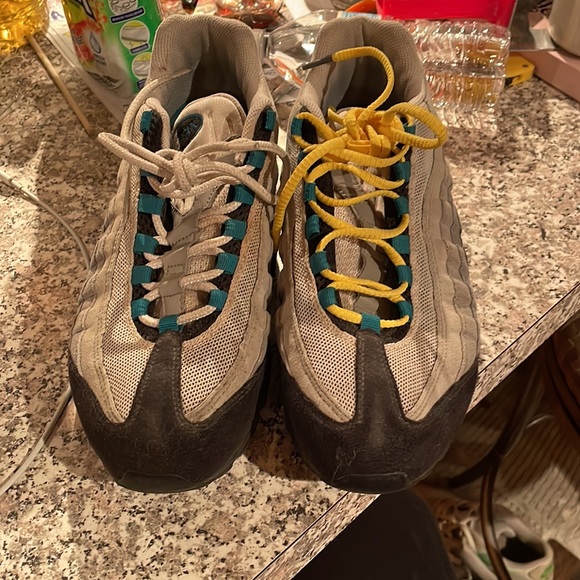 Nike air max 95 worn but good condition size 10.5 - Picture 2 of 4